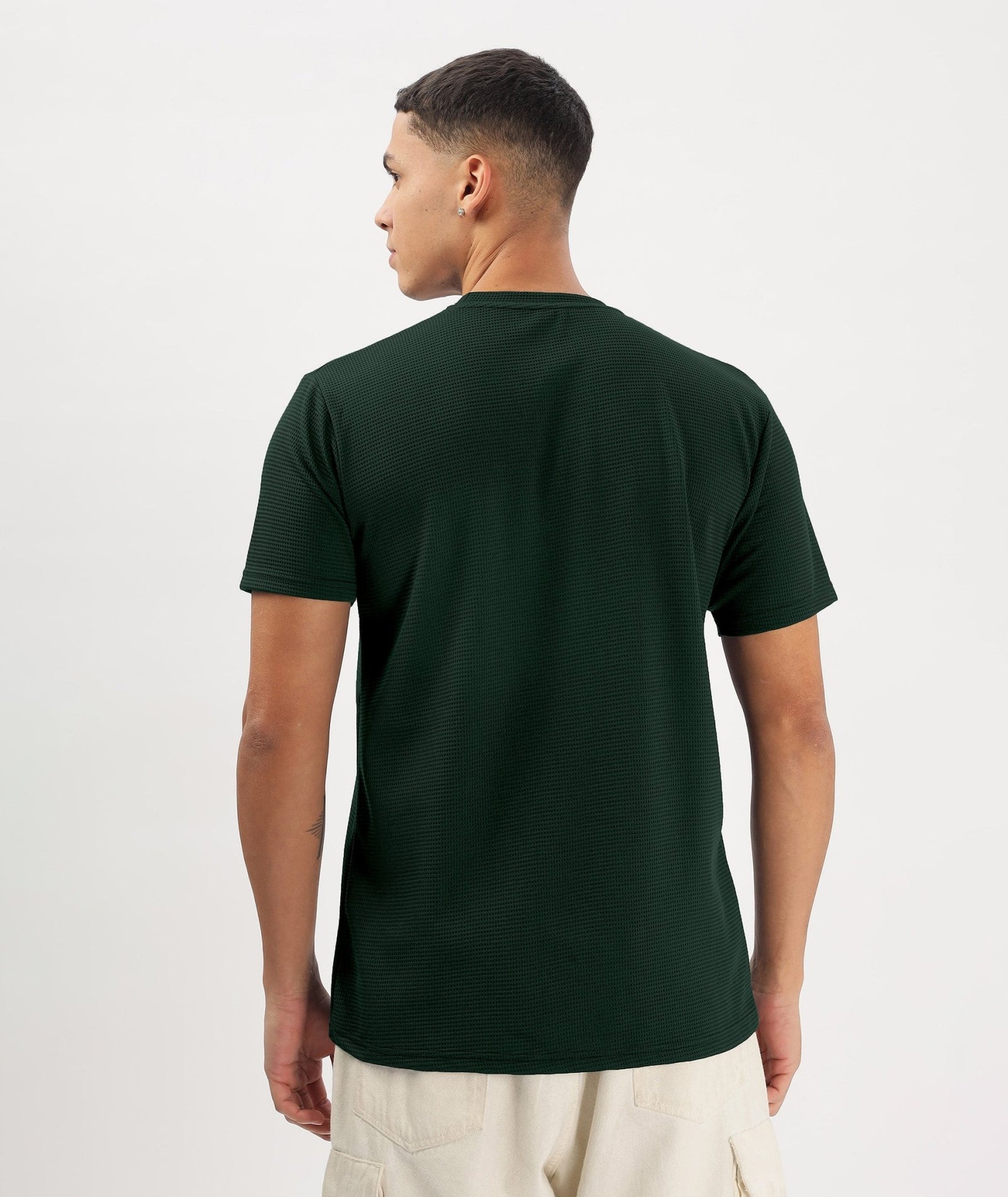 Men's Solid Regular Fit T-Shirt
