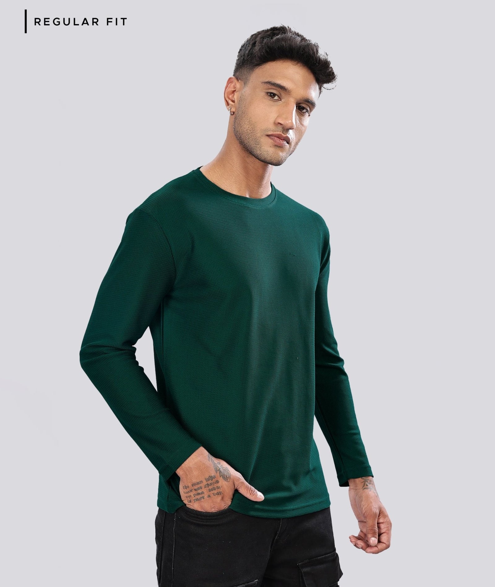Men’s Regular Fit Polyblend Long Sleeve T-Shirt