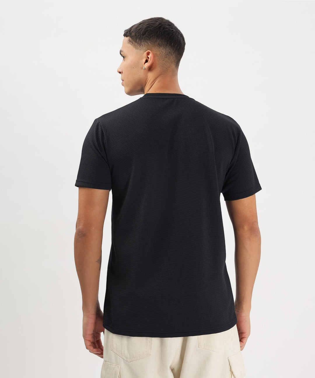Men's Solid Regular Fit T-Shirt