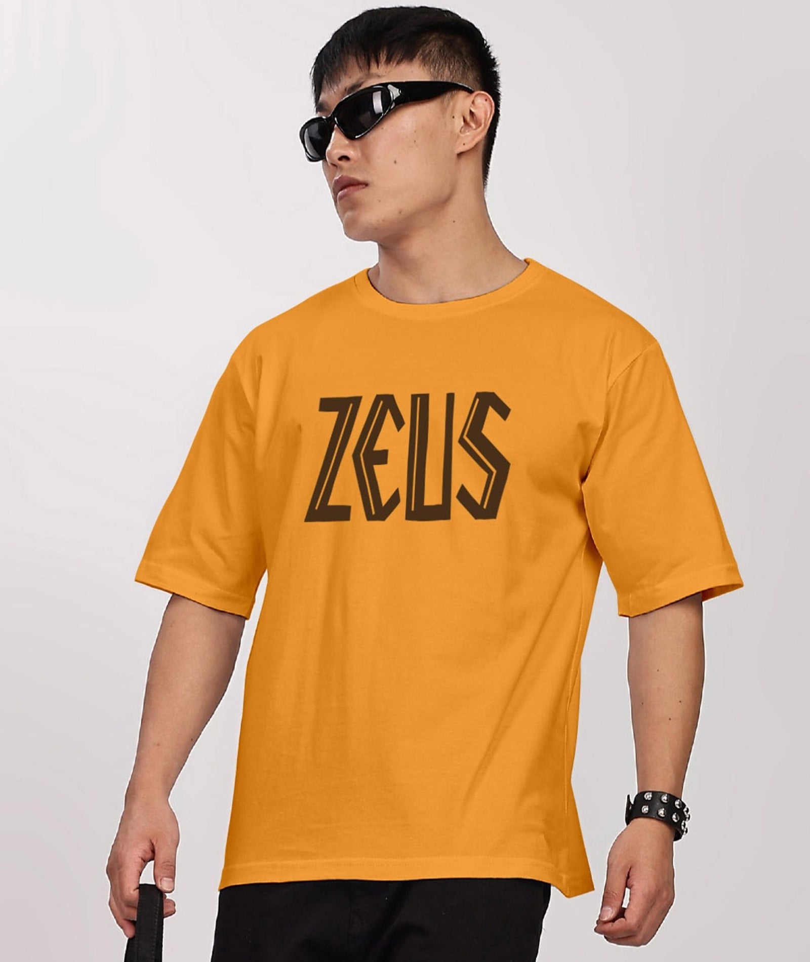 ZEUS : THE GOD OF THUNDER