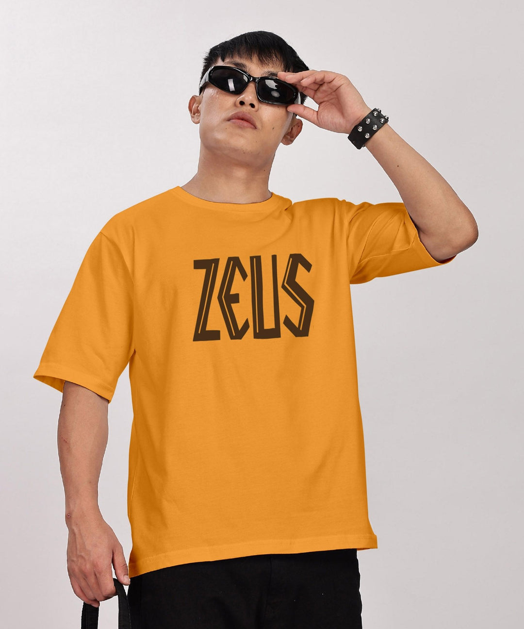 ZEUS : THE GOD OF THUNDER