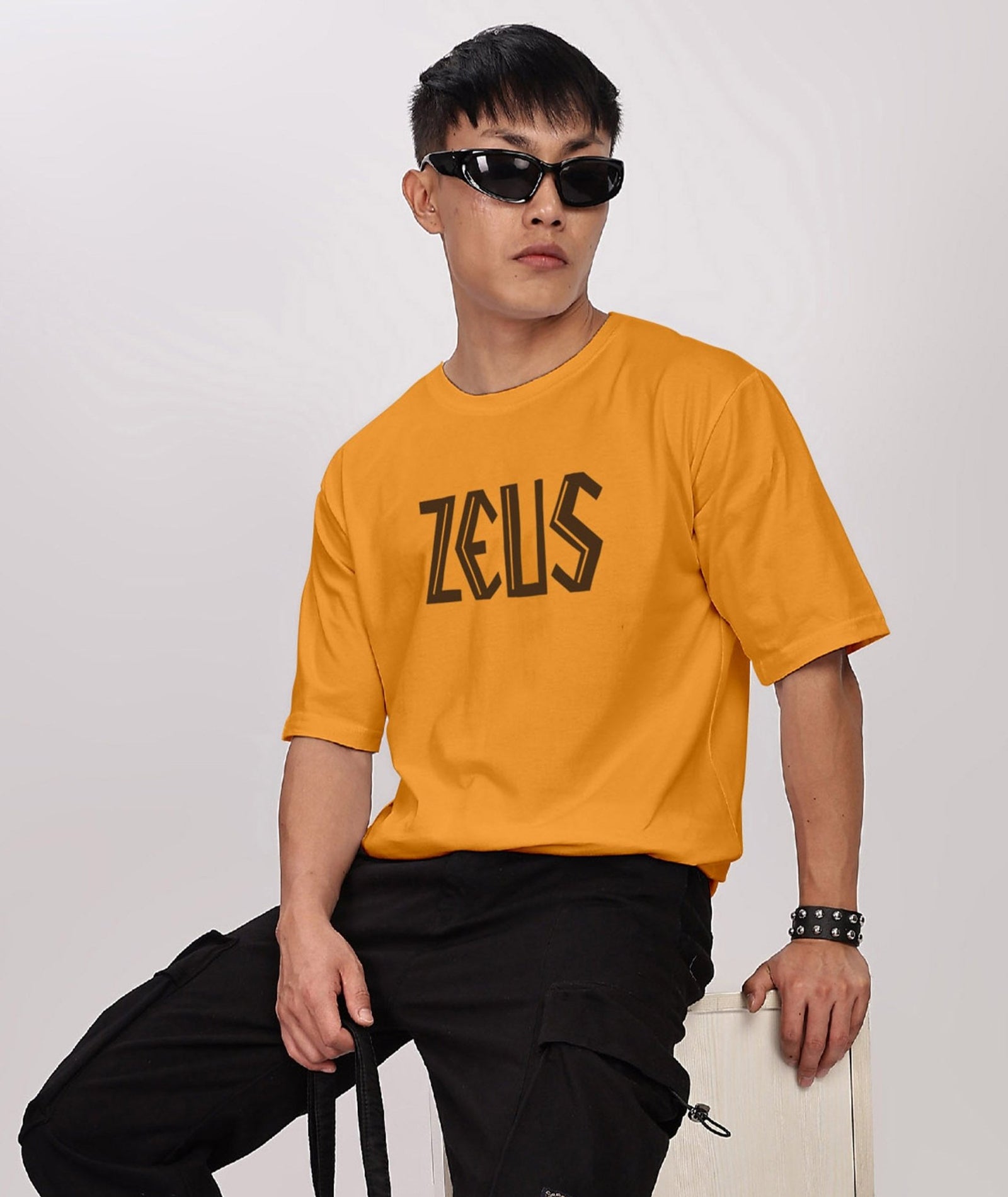 ZEUS : THE GOD OF THUNDER