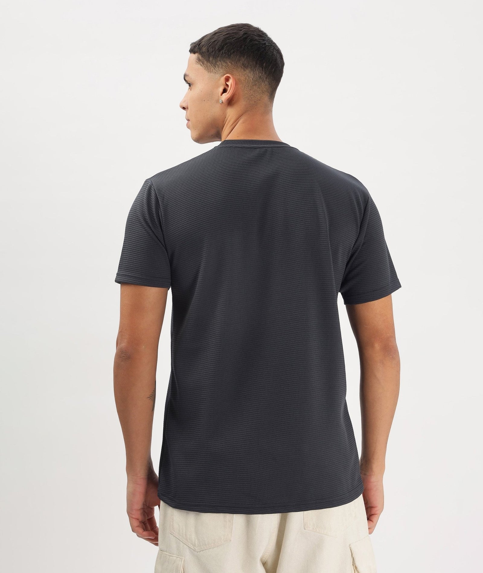 Men's Solid Regular Fit T-Shirt