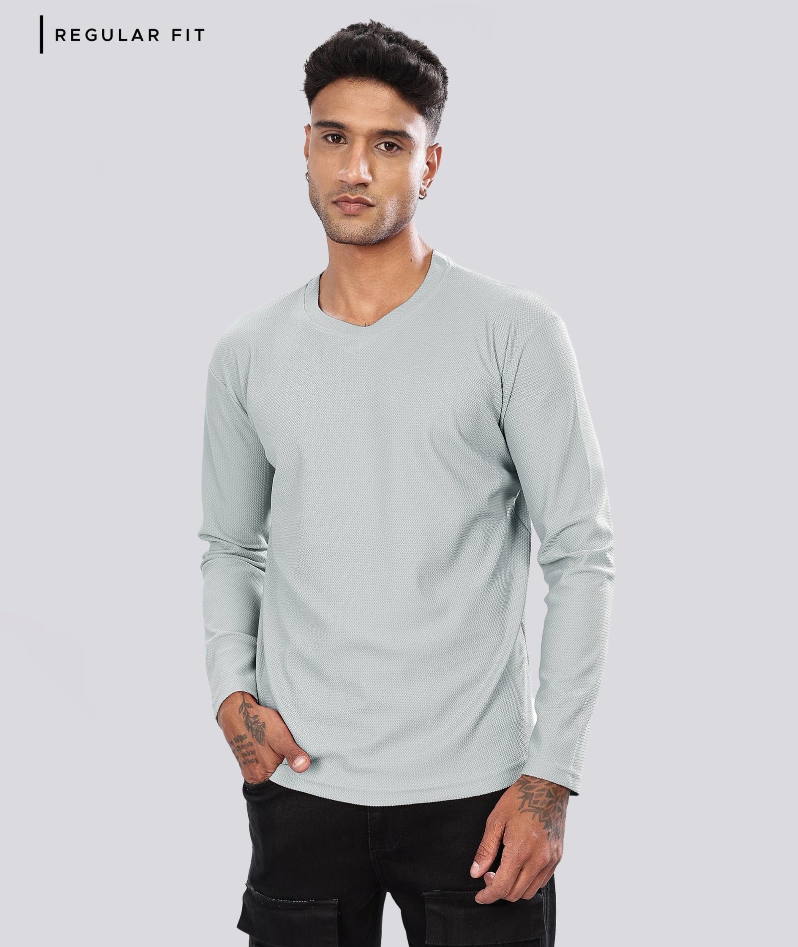Men’s Regular Fit Polyblend Long Sleeve T-Shirt
