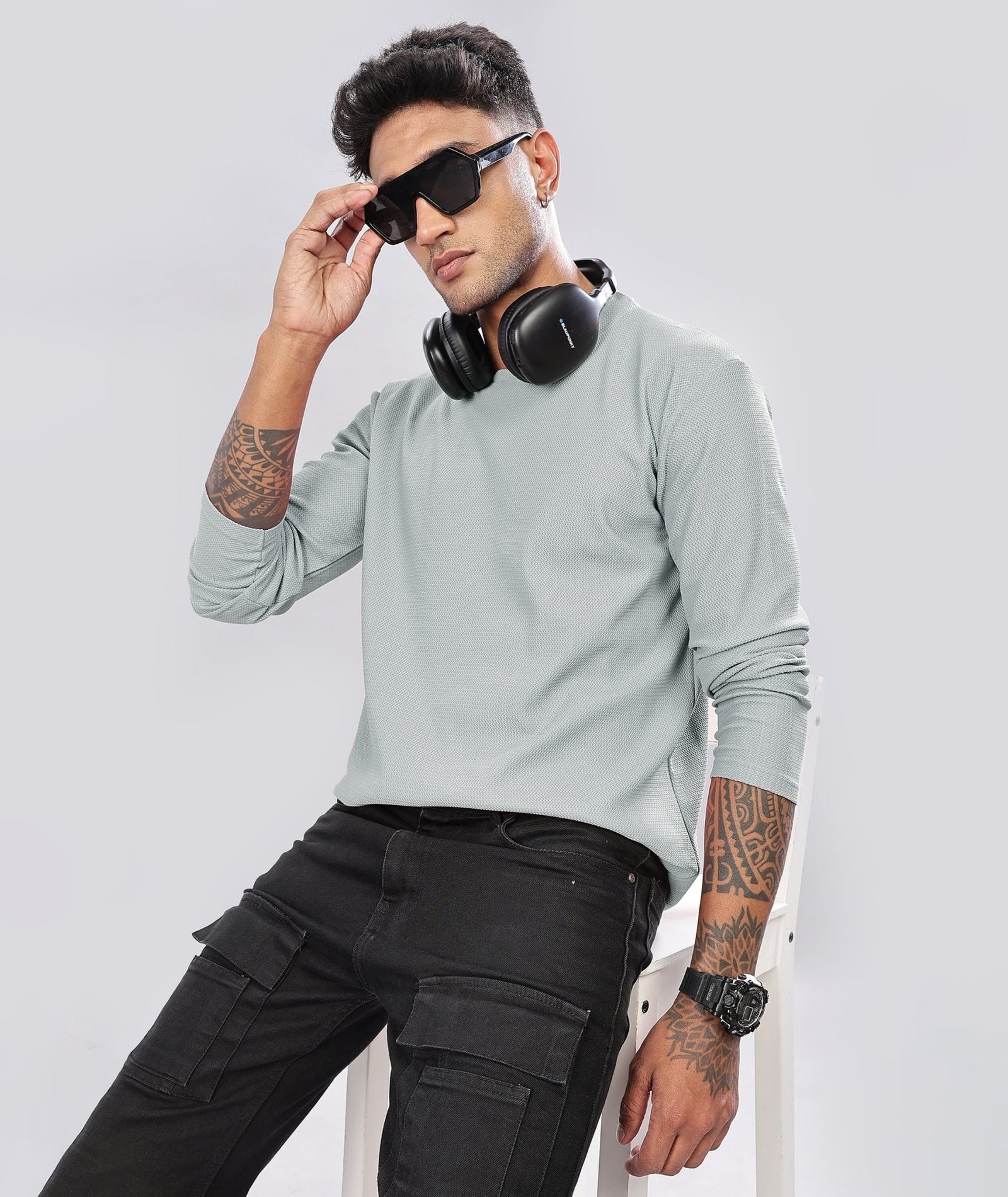 Men’s Regular Fit Polyblend Long Sleeve T-Shirt