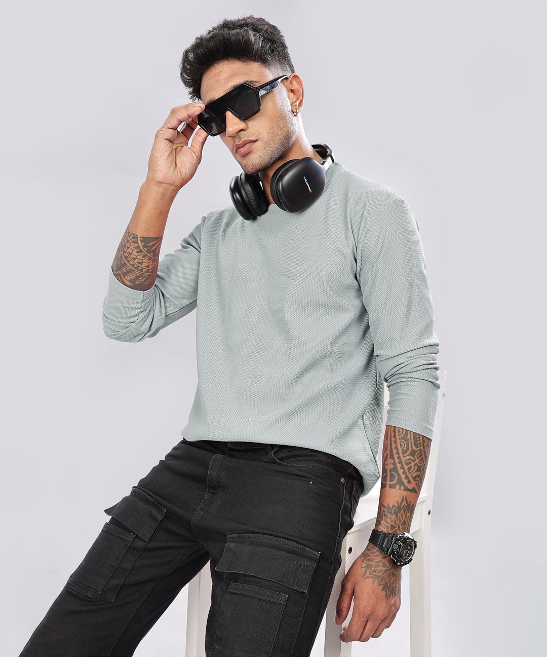 Men’s Regular Fit Polyblend Long Sleeve T-Shirt