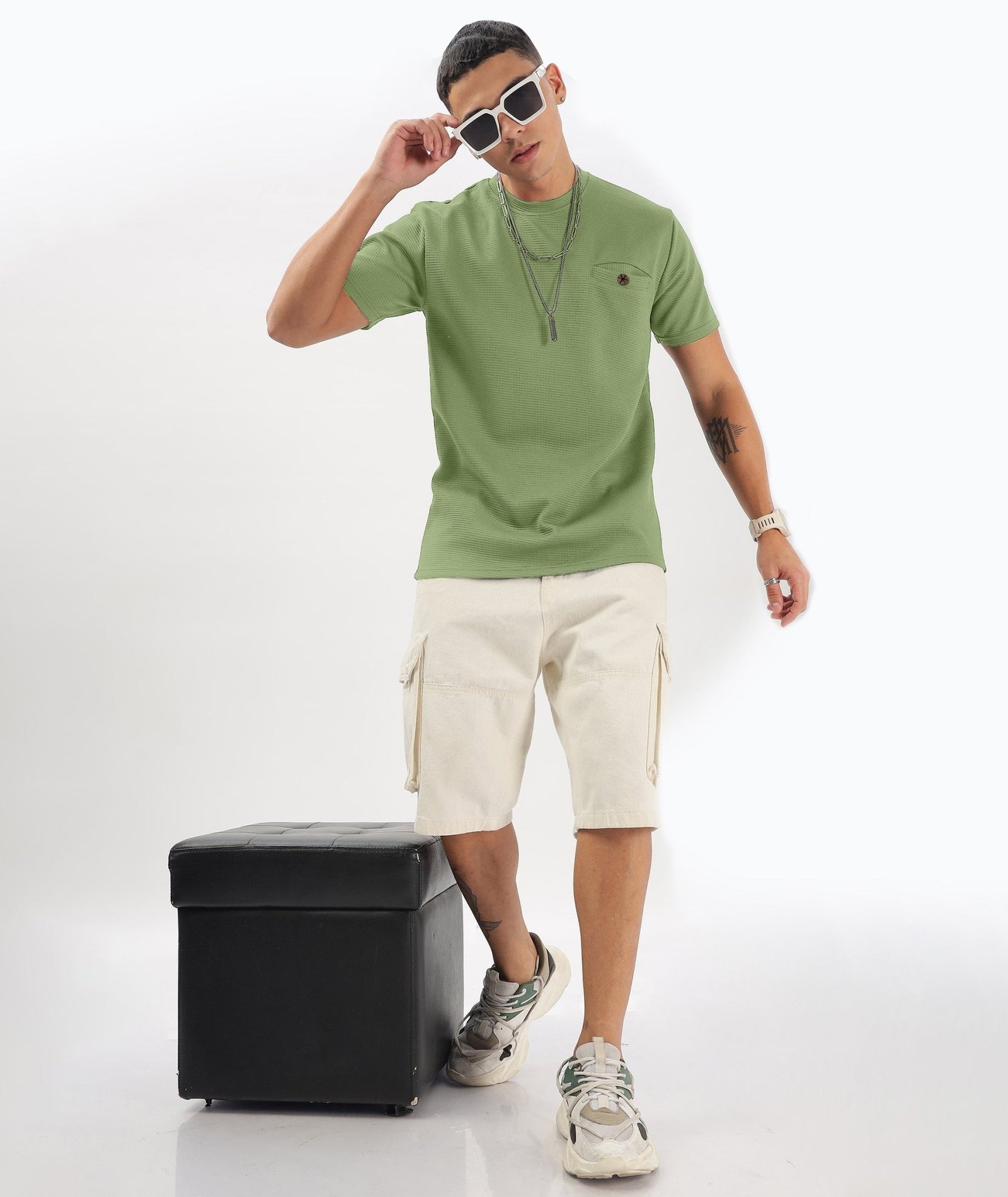 Men's Solid Regular Fit T-Shirt