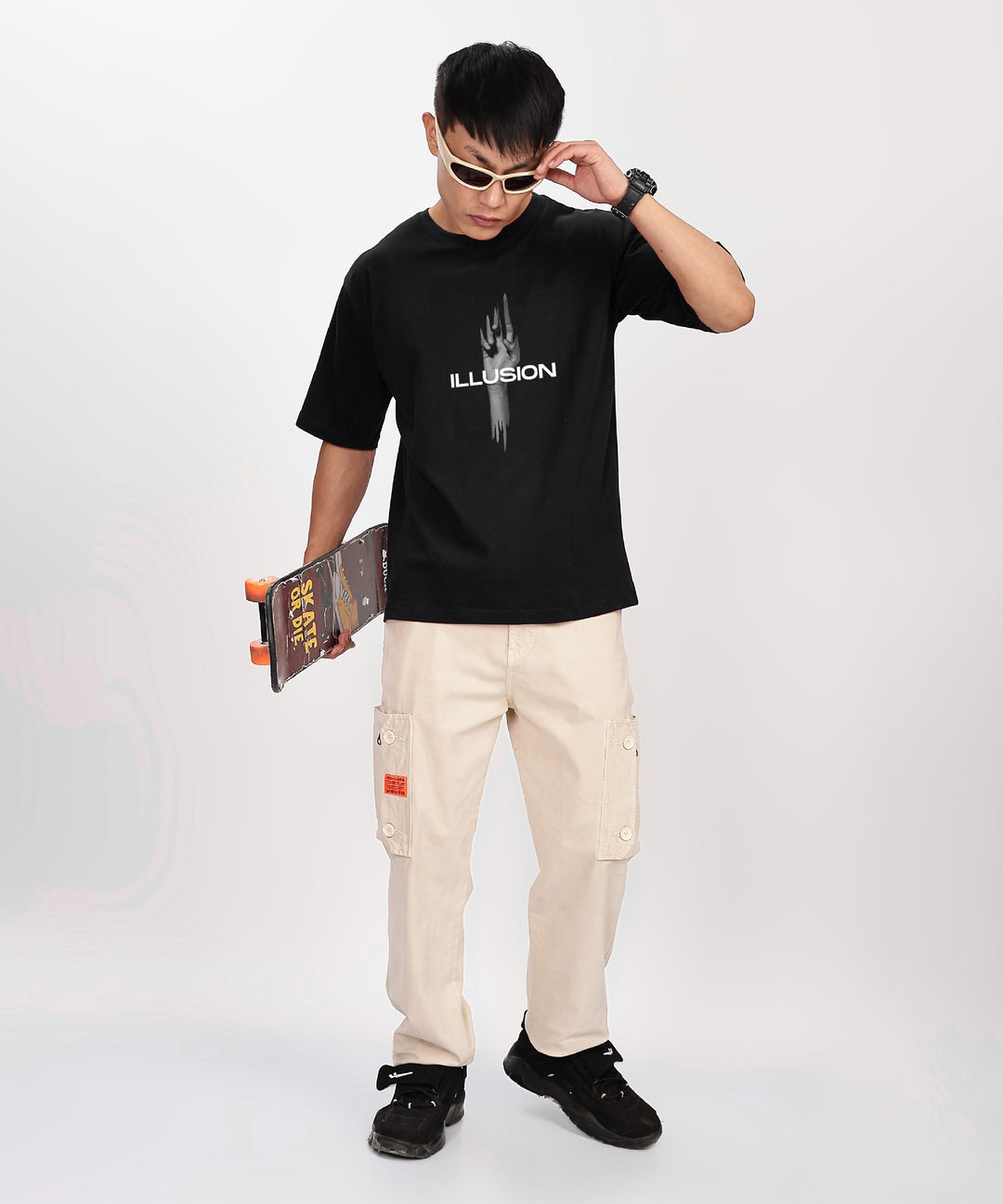 ILLUSION Men's Relaxed Fit Tshirt
