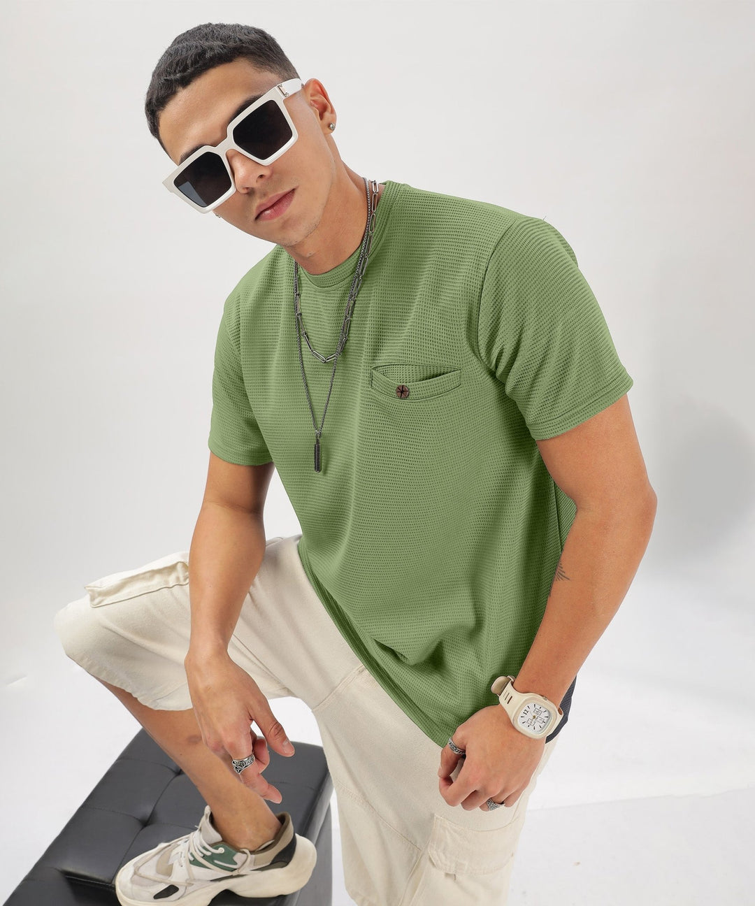Men's Solid Regular Fit T-Shirt