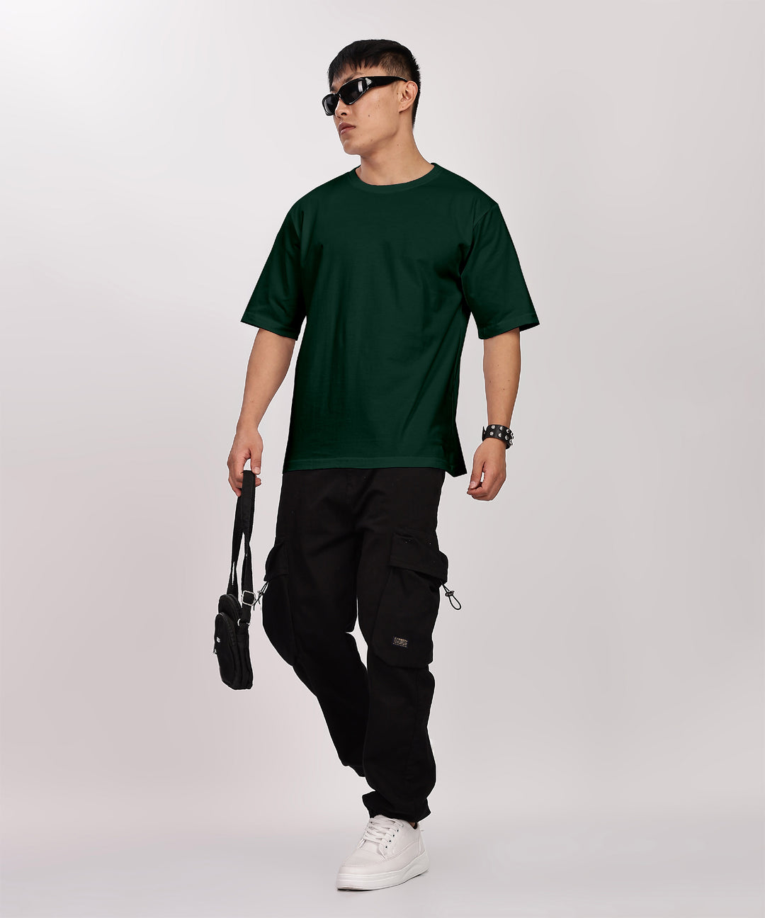 MEN'S RELAXED FIT BOTTLE GREEN TSHIRT