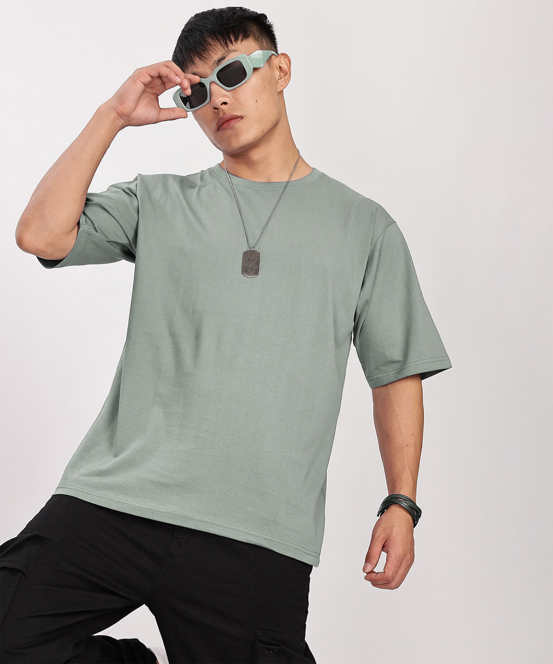 MEN'S RELAXED FIT LIGHT GREY TSHIRT