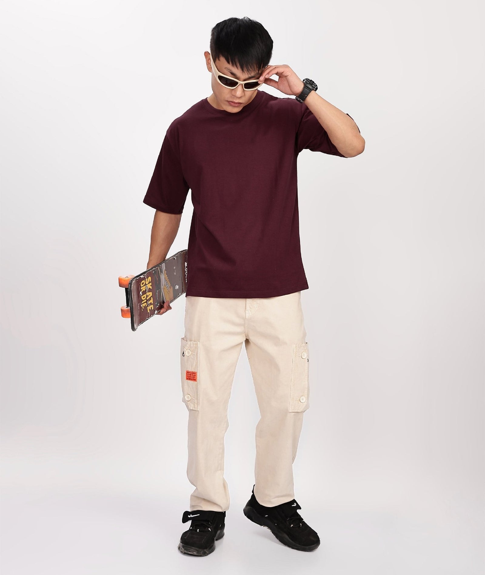MEN'S RELAXED FIT MAROON TSHIRT