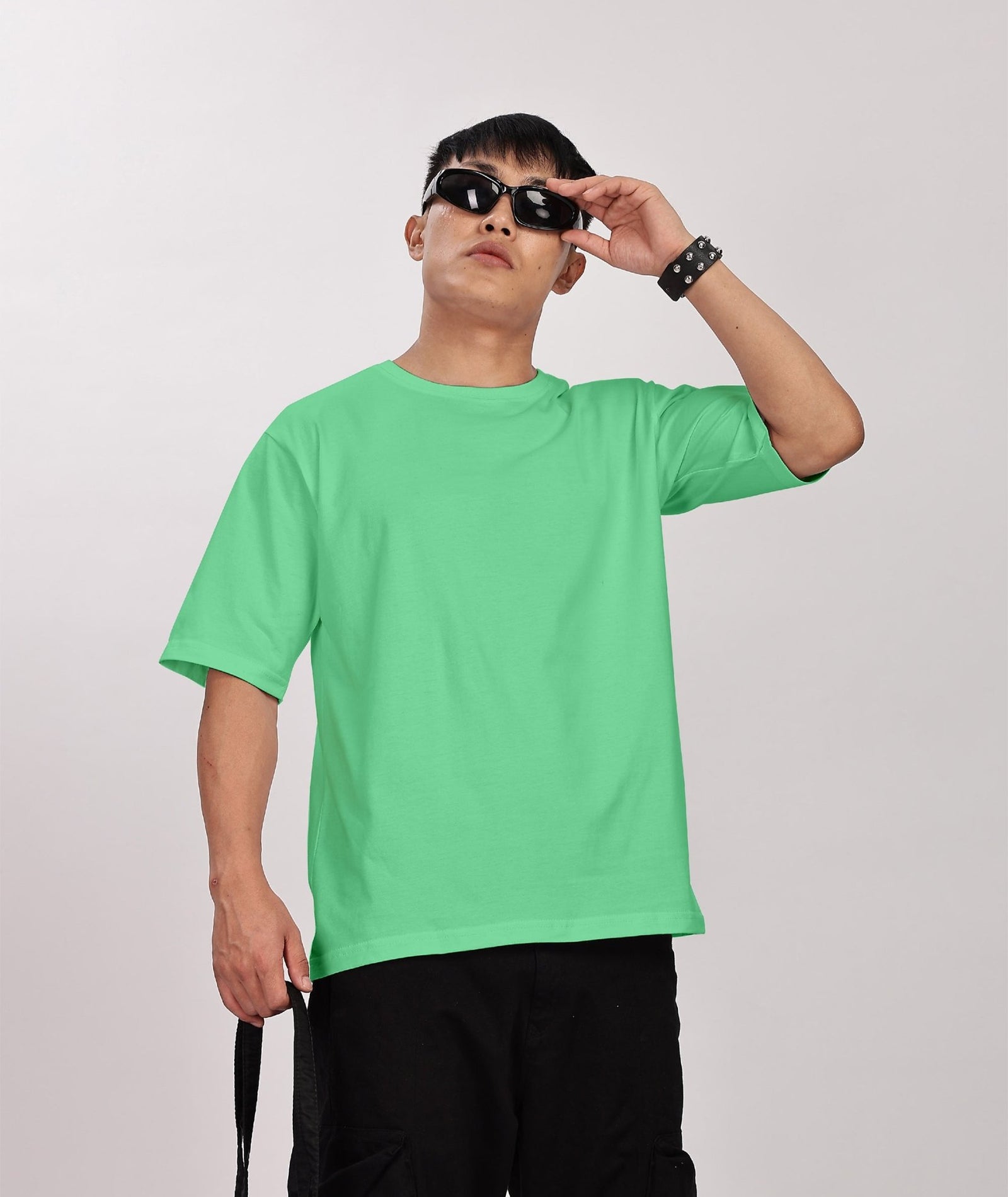 MEN'S RELAXED FIT GREEN TSHIRT