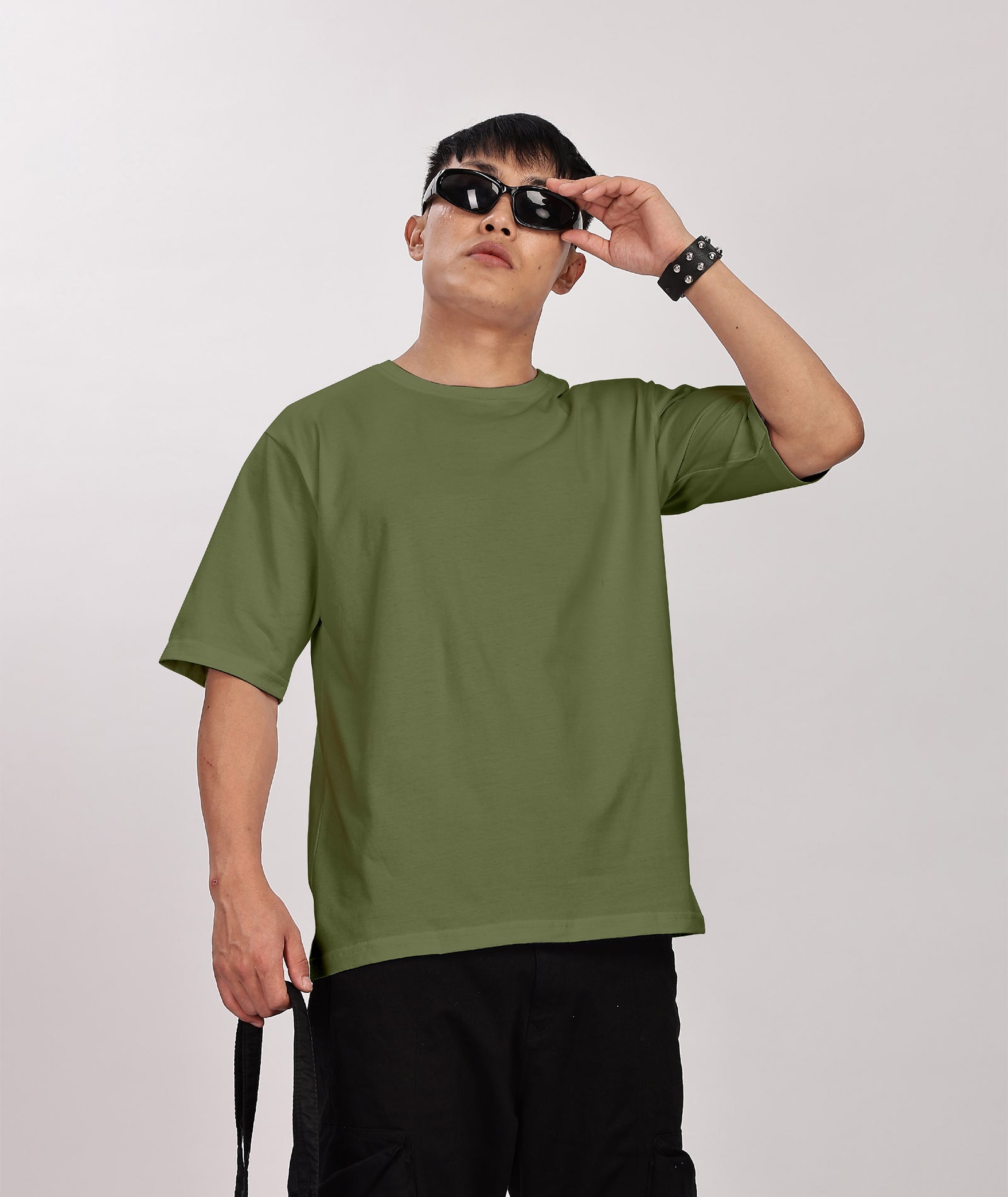 Men's Relaxed Fit Olive Green Tshirt