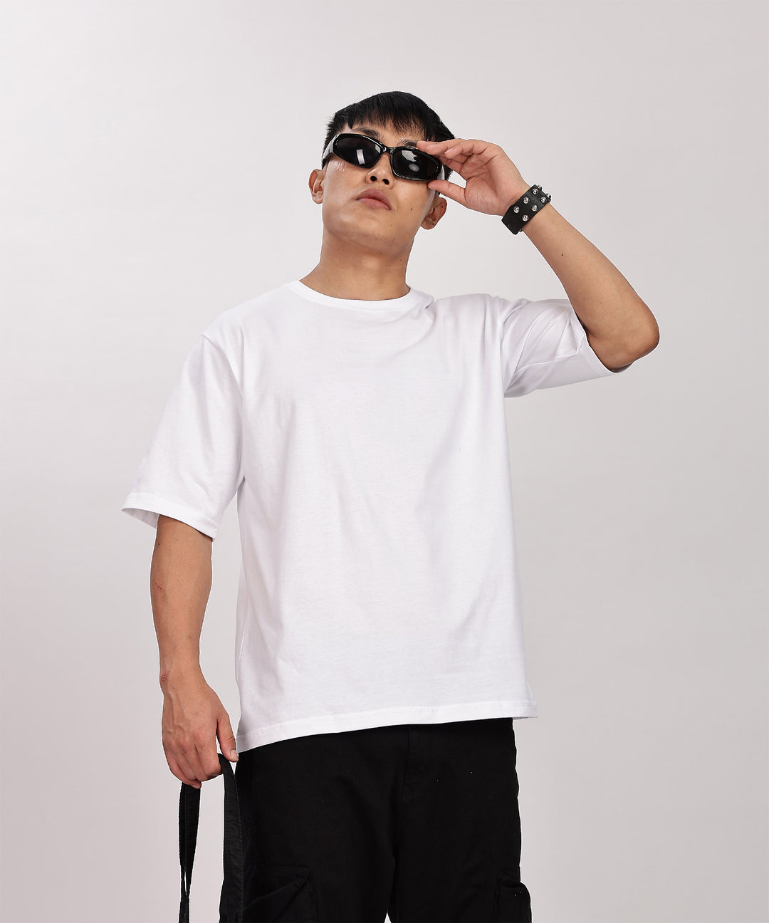 MEN'S RELAXED FIT WHITE TSHIRT