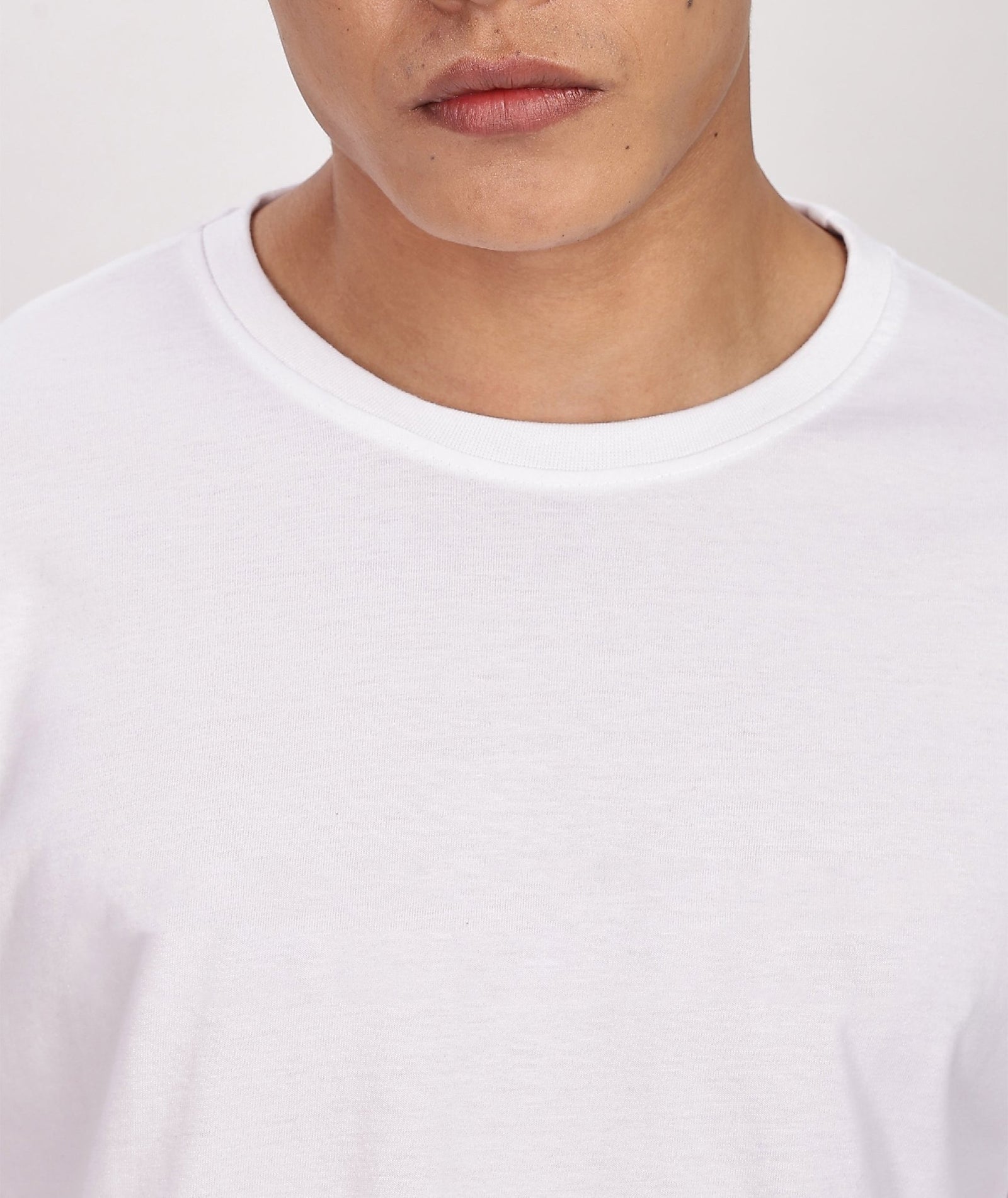 MEN'S RELAXED FIT WHITE TSHIRT