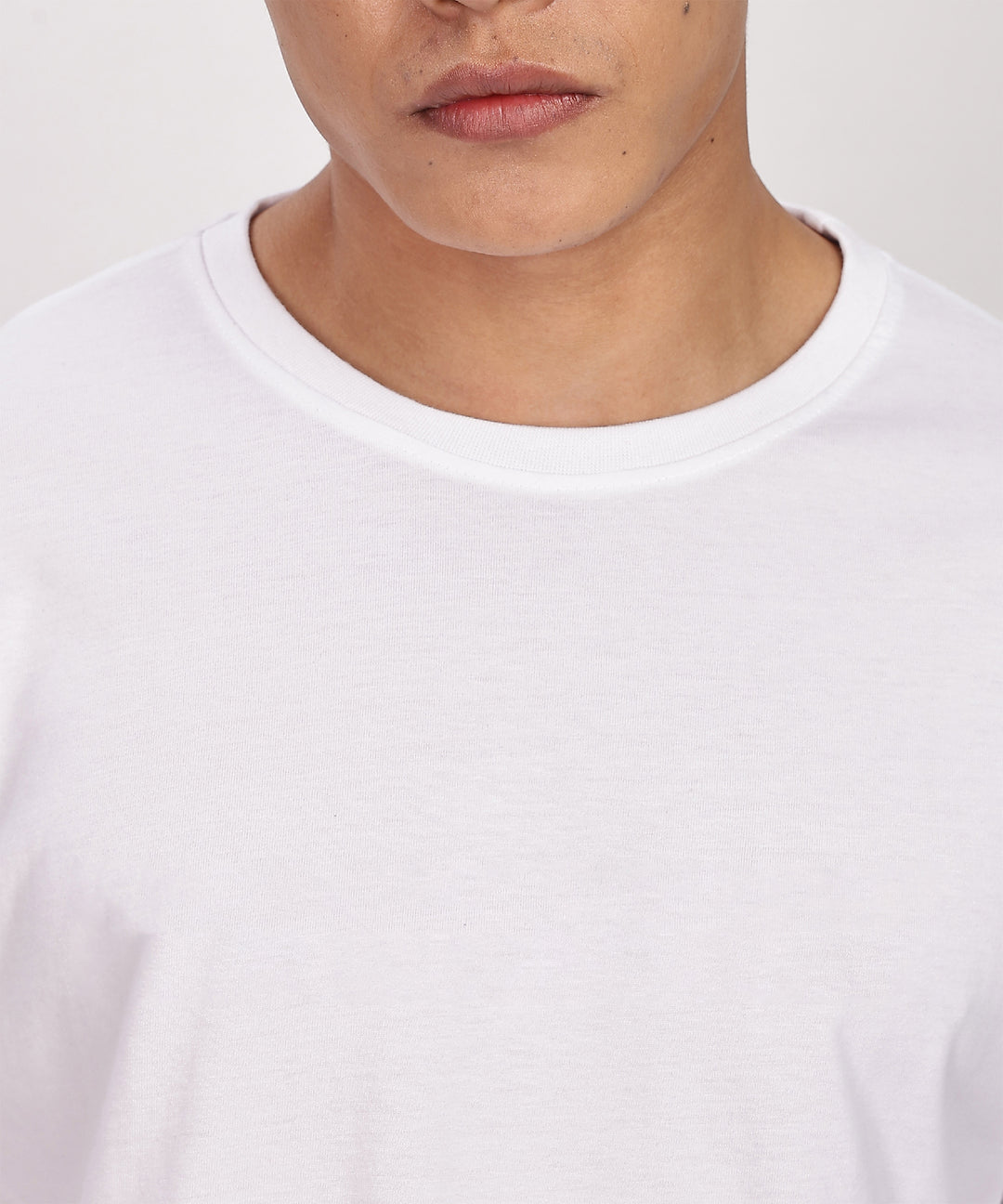 MEN'S RELAXED FIT WHITE TSHIRT