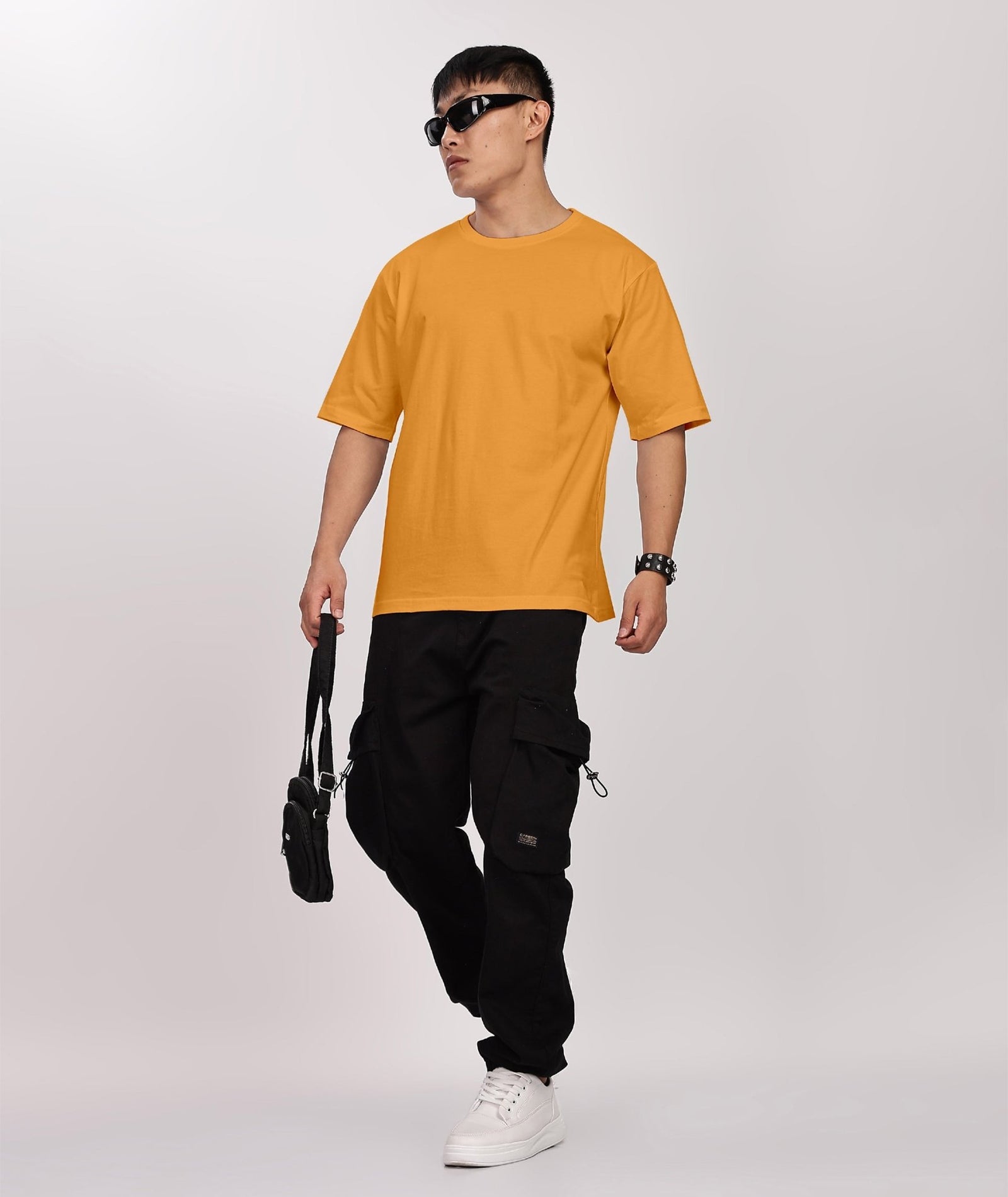 MEN'S RELAXED FIT YELLOW TSHIRT